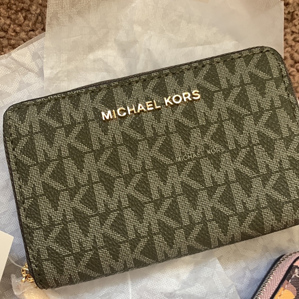 Wallets - Picture 7 of 9